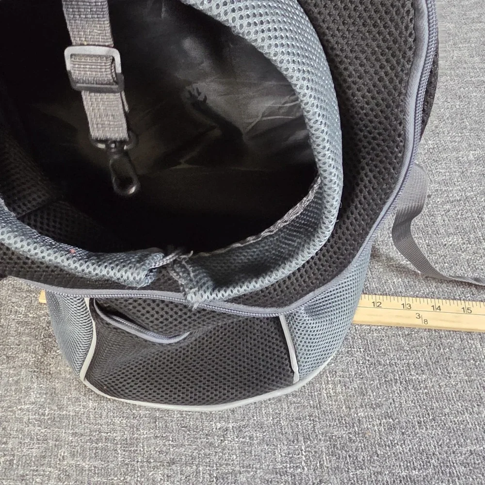 Unbranded breathable mesh